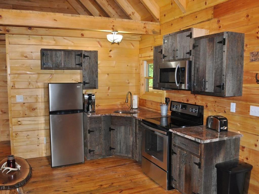 Pine Creek Cabins & Camping Resort South Bloomingville Exterior foto